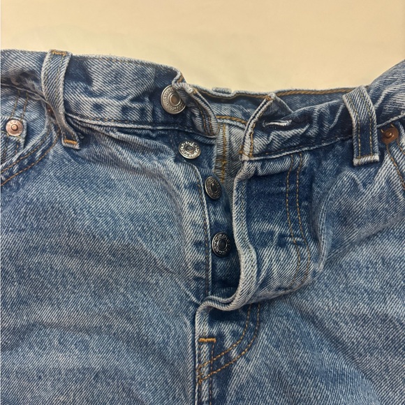 Levis 501 Shorts Womens Waist 29 Blue Distressed Button Fly Stretch - Picture 4 of 8